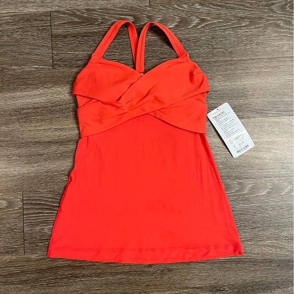 Lululemon Wrap It Up Tank in Alarming Size 6 - Picture 5 of 7